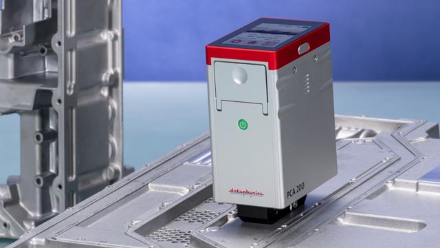 The PCA 200 portable contact angle goniometer is ideal for quality control procedures during the production process. With a PCA 200, the surface energy can be measured quickly; the quality of a coating or cleaning procedure, for example, can be checked within seconds.