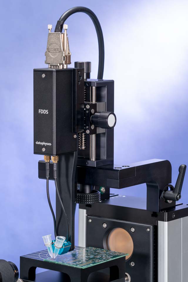 Das FlexDrop Dosiersystem erlaubt genaueste Messungen auf kleinsten Oberflächenarealen mit Tropfen im Piko- und Nanoliterbereich.