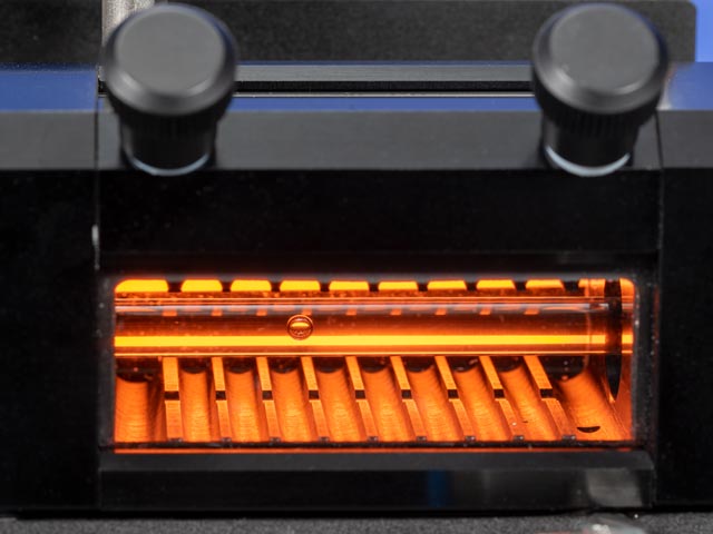 Measuring cell for oscillation experiments and temperatures up to 180 °C
